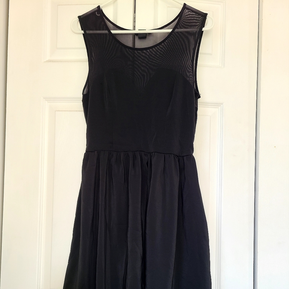 HM- BLACK DRESS M